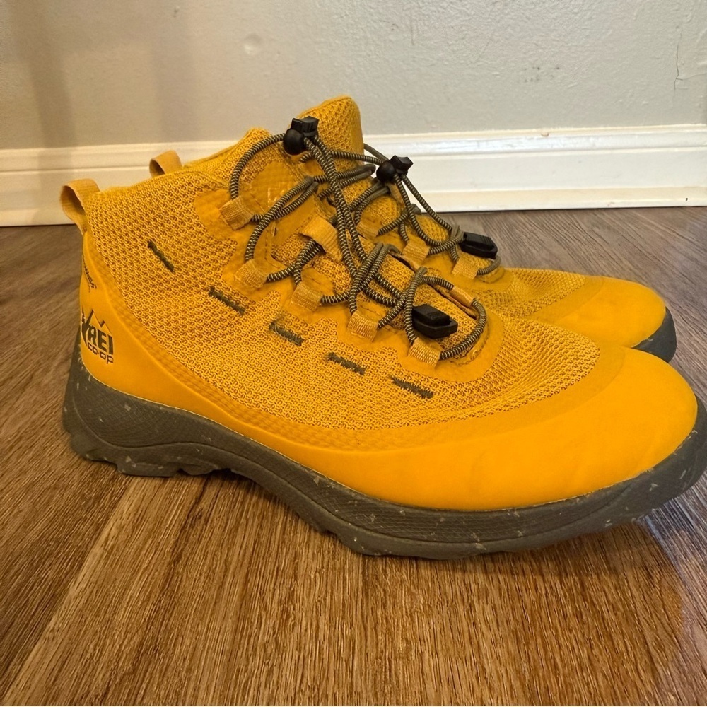 REI CO-OP Hiking Boots Shoes Kid's Sz 5Y Yellow Vista Trekking Trail Waterproof